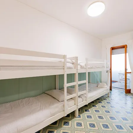 Comfy Sea View With Covered Balcony And Parking Montesilvano Marina