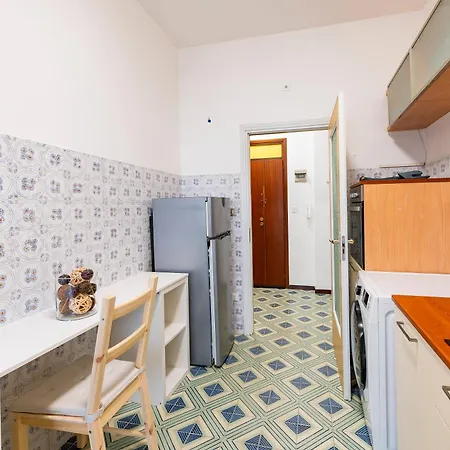 Comfy Sea View With Covered Balcony And Parking *